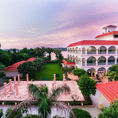 Saptapuri By Royal Orchid Hotels Limited พาราณสี ภายนอก รูปภาพ