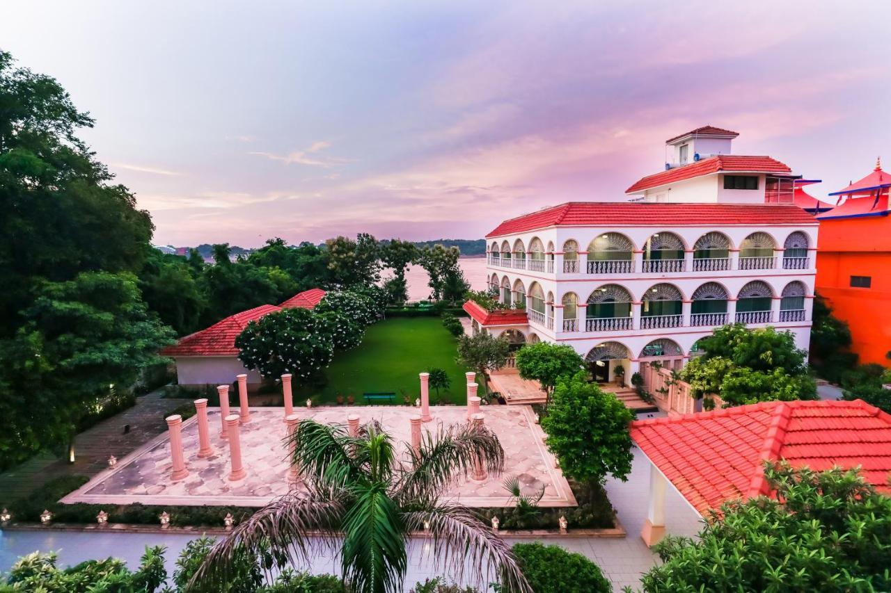 Saptapuri By Royal Orchid Hotels Limited พาราณสี ภายนอก รูปภาพ