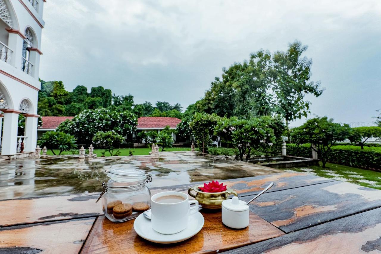 Saptapuri By Royal Orchid Hotels Limited พาราณสี ภายนอก รูปภาพ